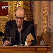 Dictee-icoon Bart Chabot leest zijn dictee voor in 2014.
